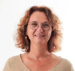 Sarah Vidal, praticienne en soins bien-être à Villaz